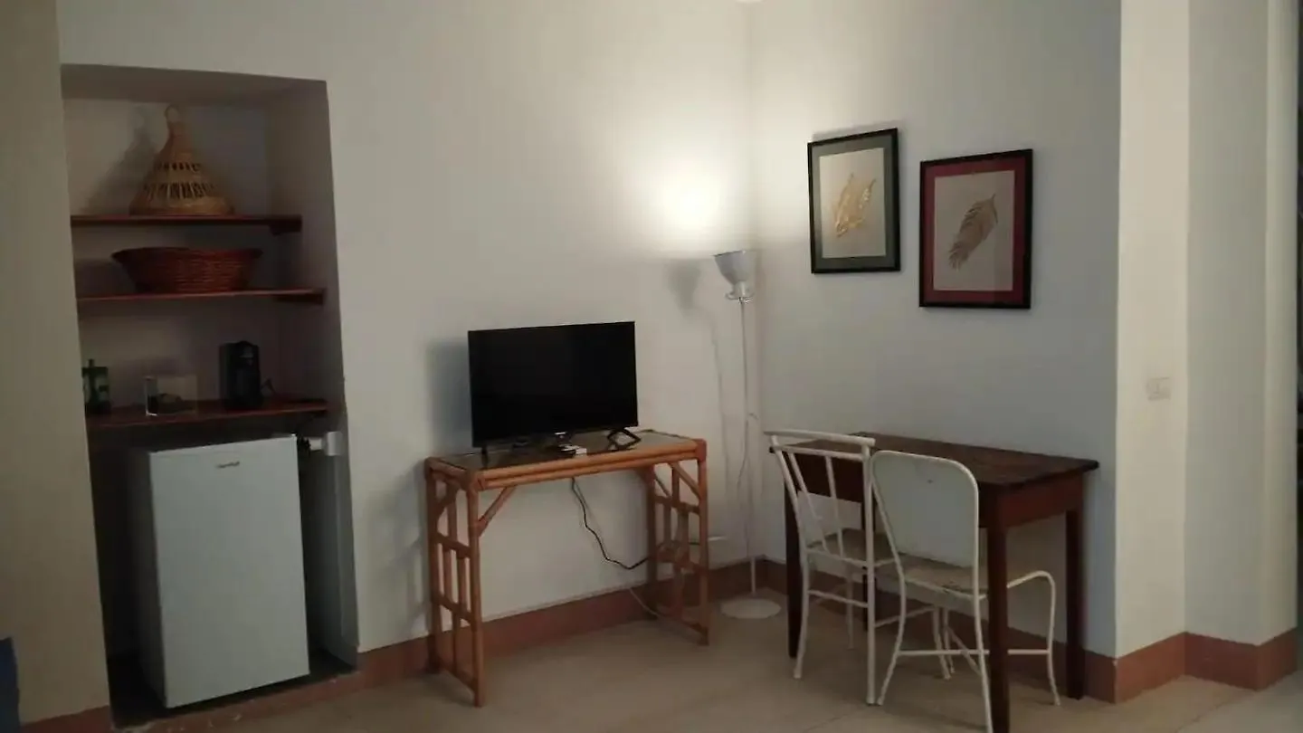 Garden Suite At Palazzo Famularo Lecce Italie